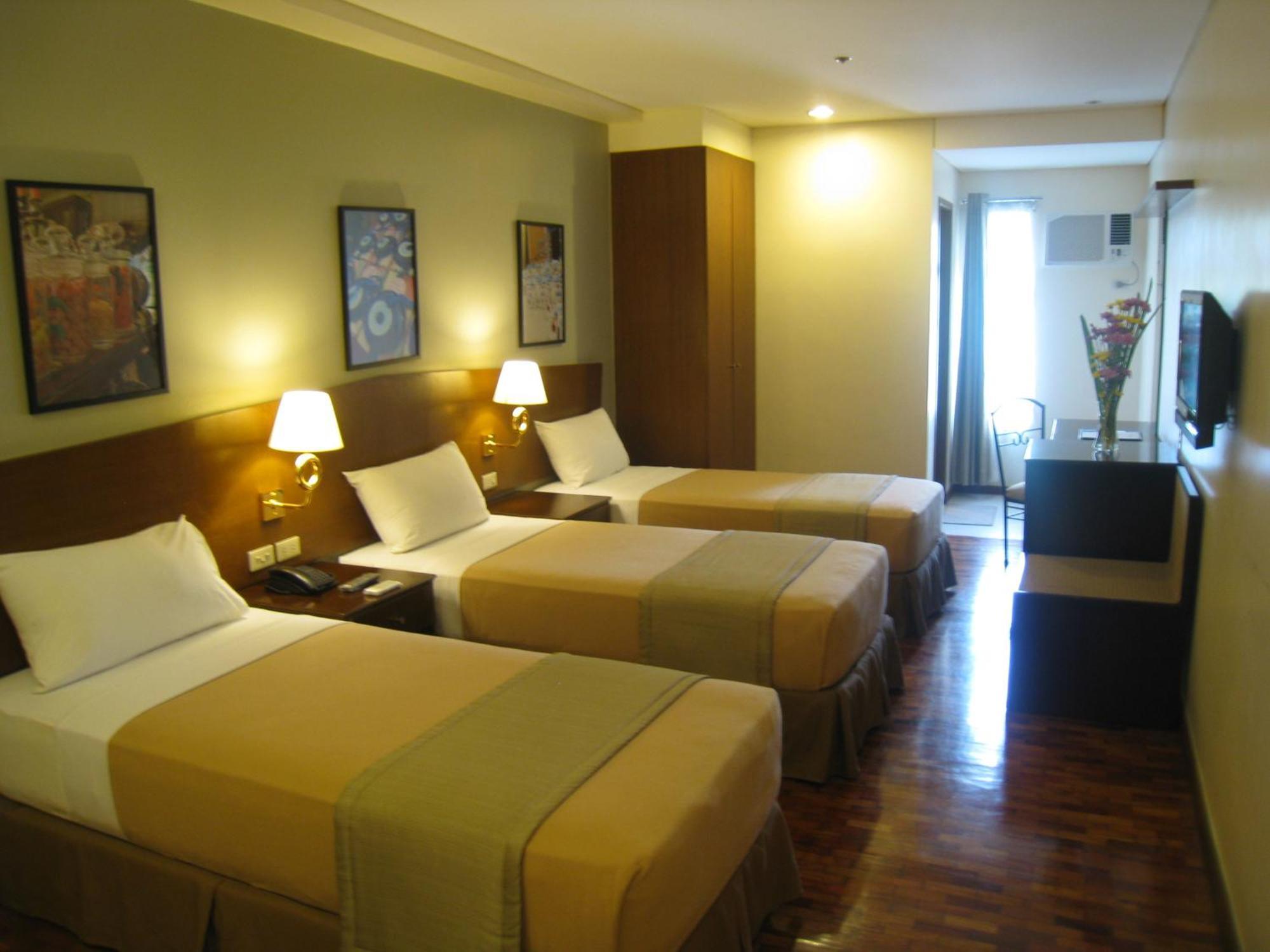 Fersal Hotel Kalayaan, Quezon City Zewnętrze zdjęcie